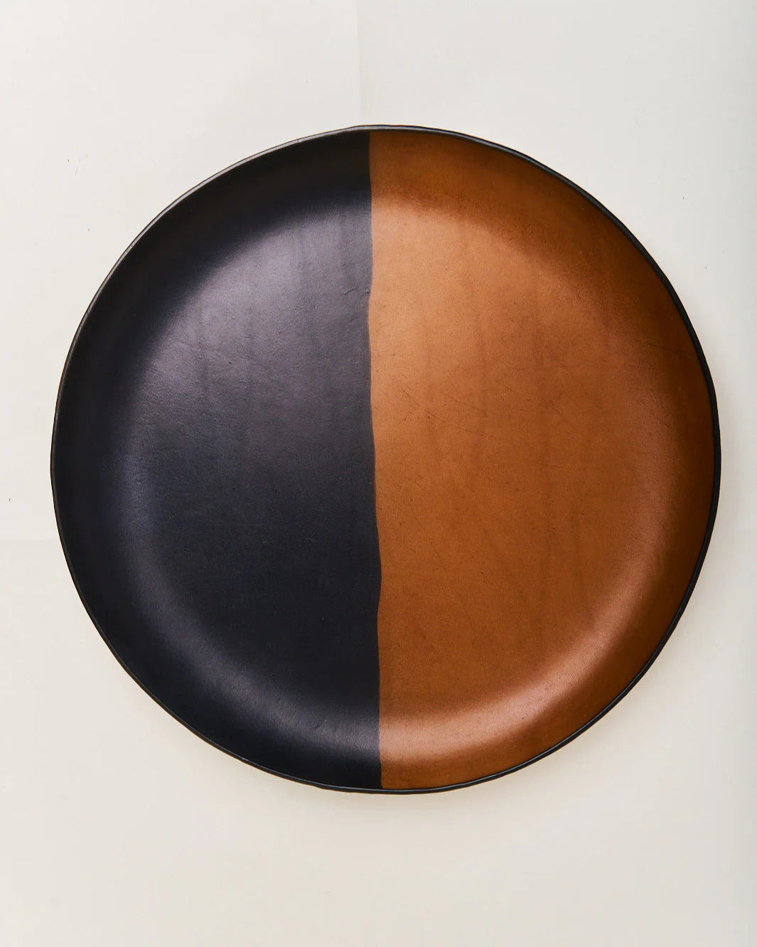 The Oversized Tray in Leather - Cognac Black