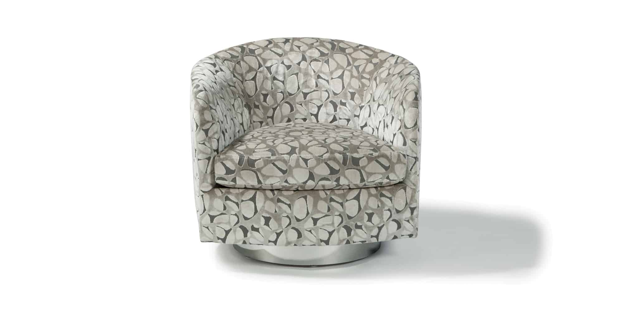 Papa Roxy Swivel Chair in COM