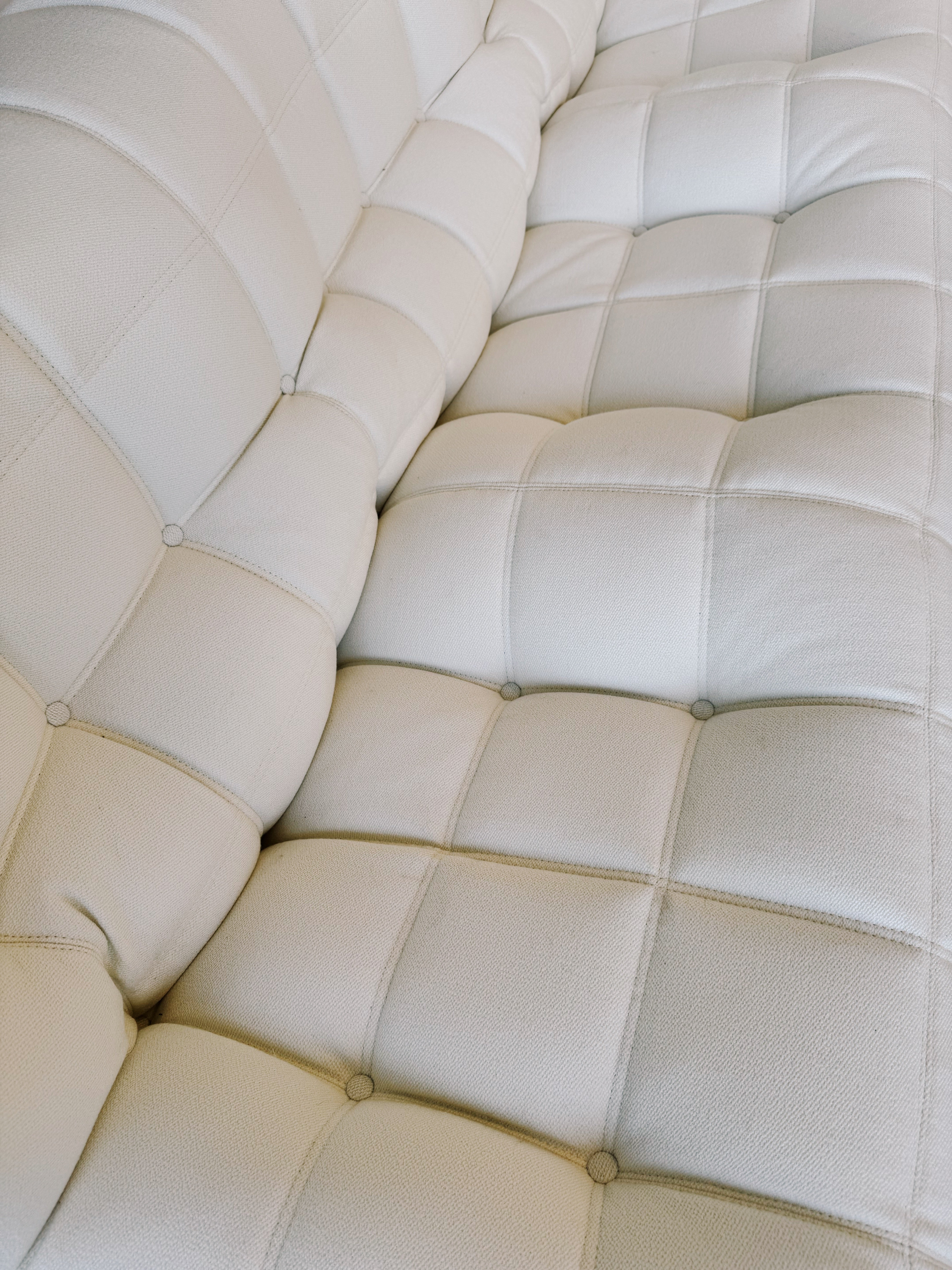 Kashima Sofa in Kvadrat Vidar, Ivory