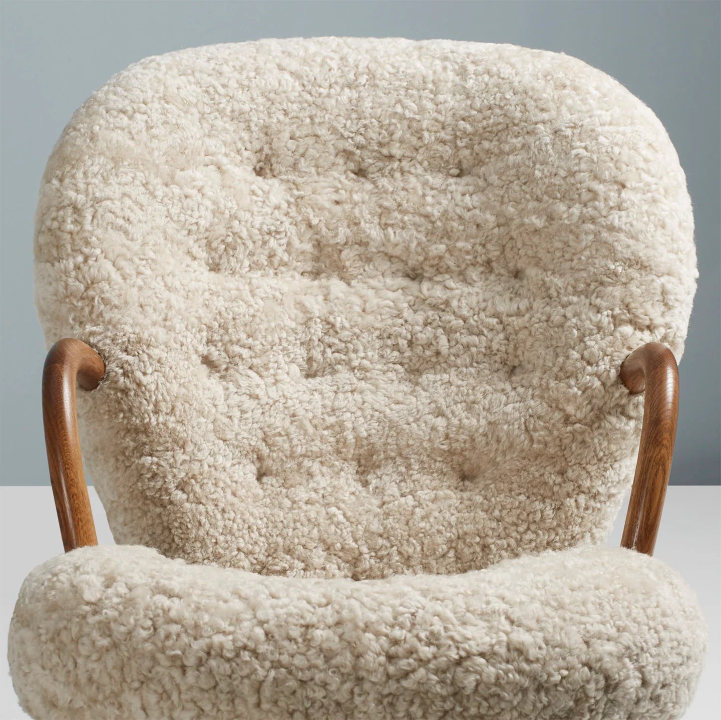 Clam Chair | Moonlight