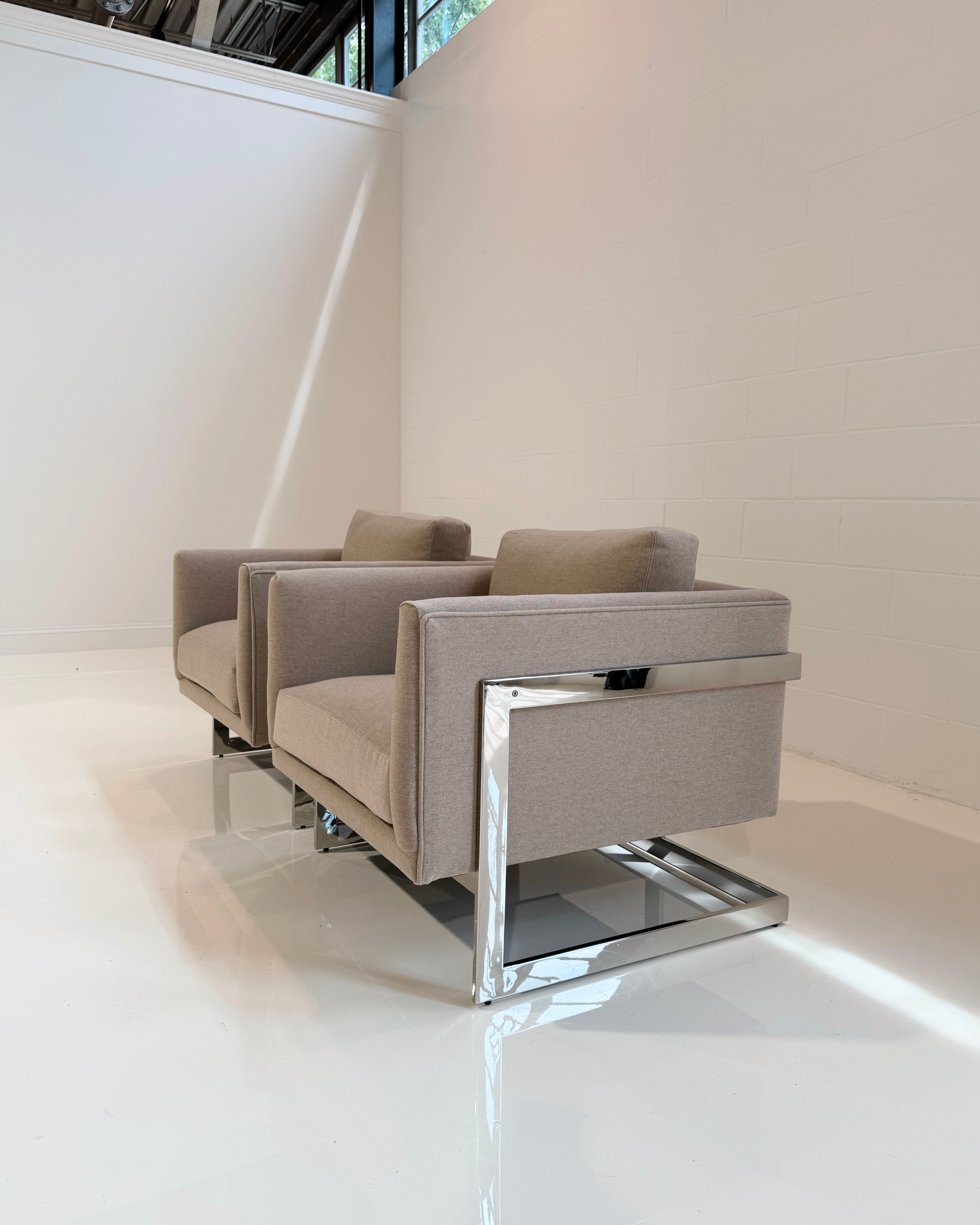 Design Classic 989 Chairs in Loro Piana Cashmere Wool, Pair