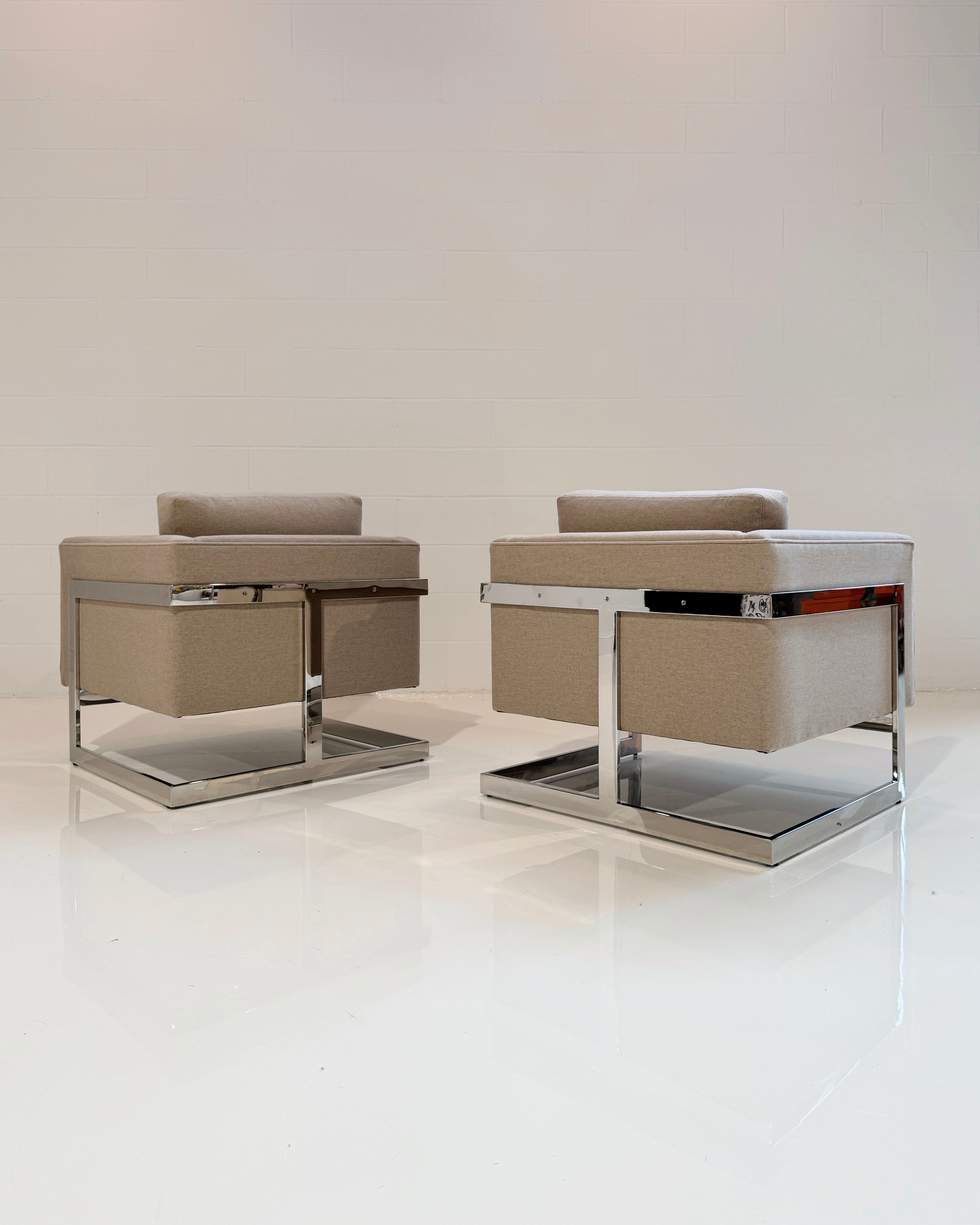 Design Classic 989 Chairs in Loro Piana Cashmere Wool, Pair