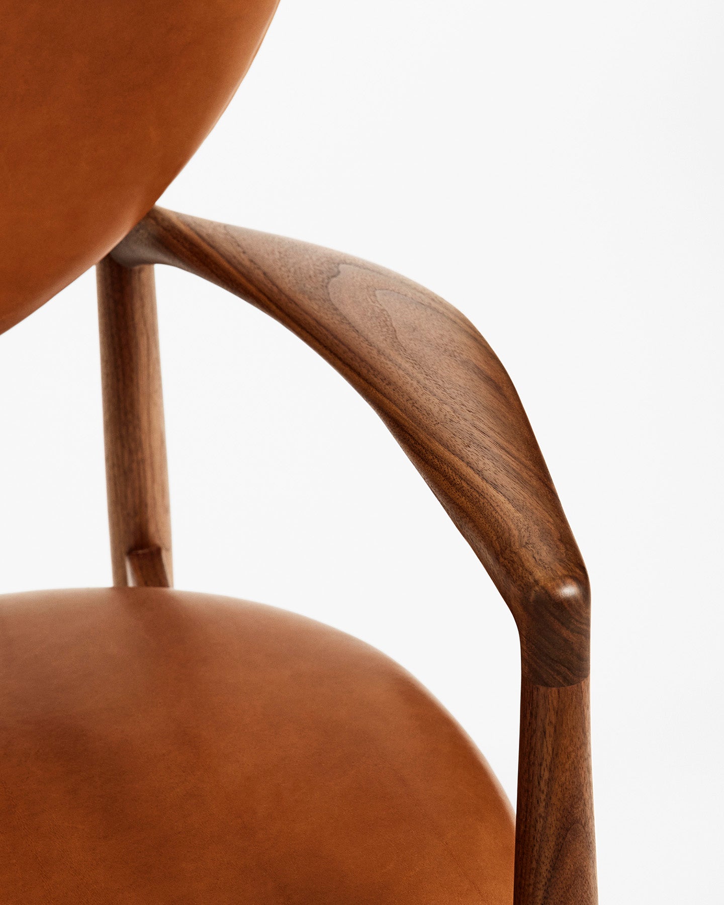 Medallion Chair | Cognac