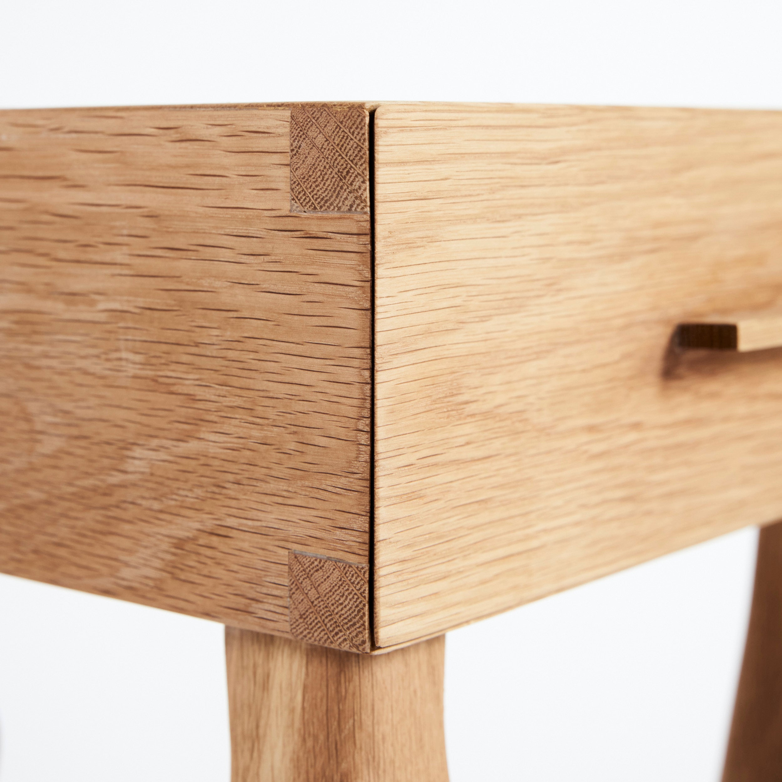Foot Side Table in Oak