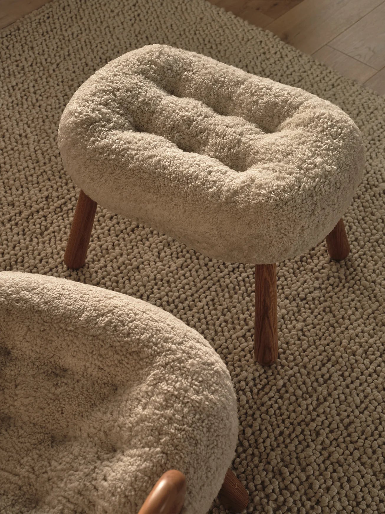 Clam Stool | Moonlight