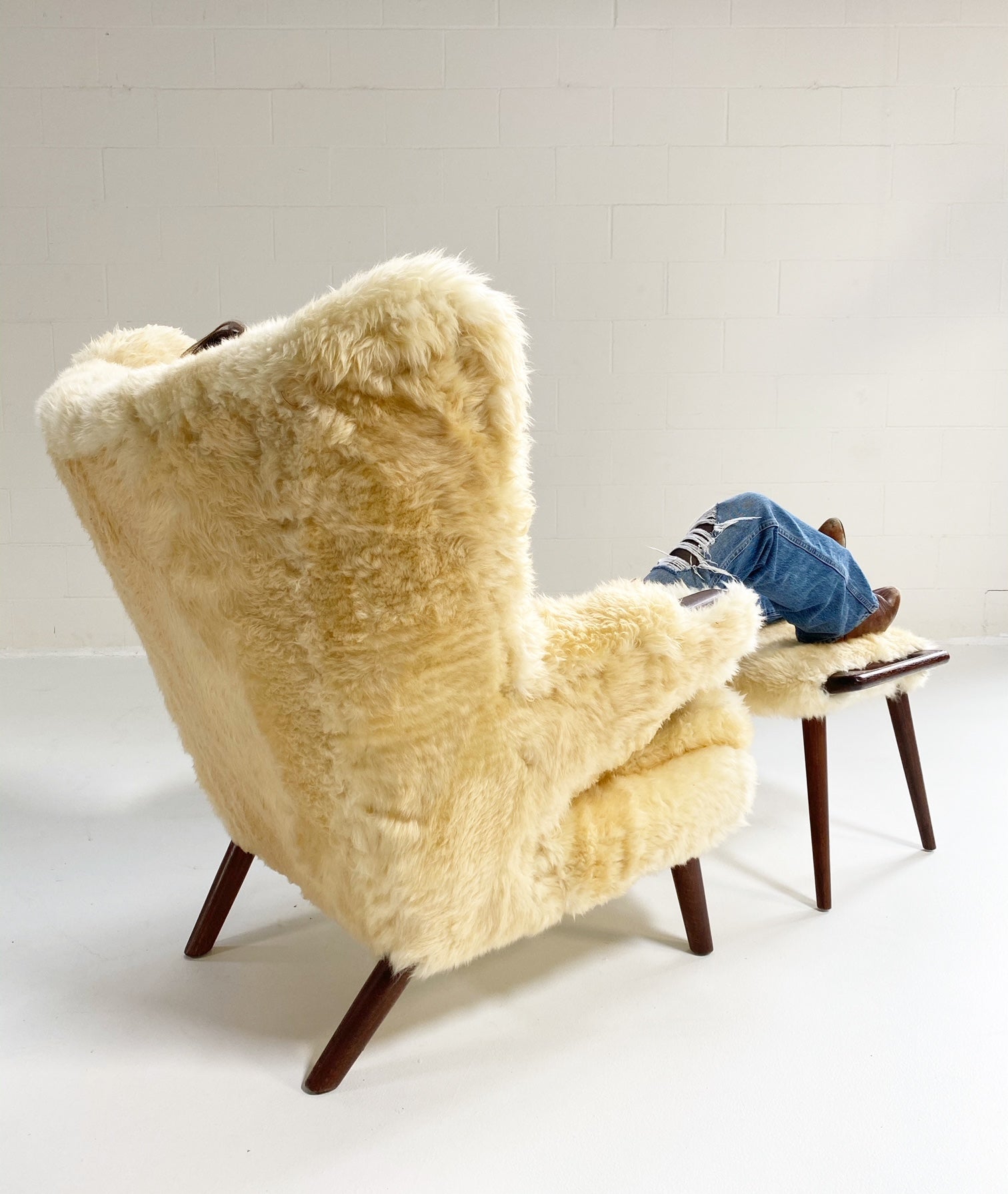 Papa Bear Chair with Ottoman in Sheepskin