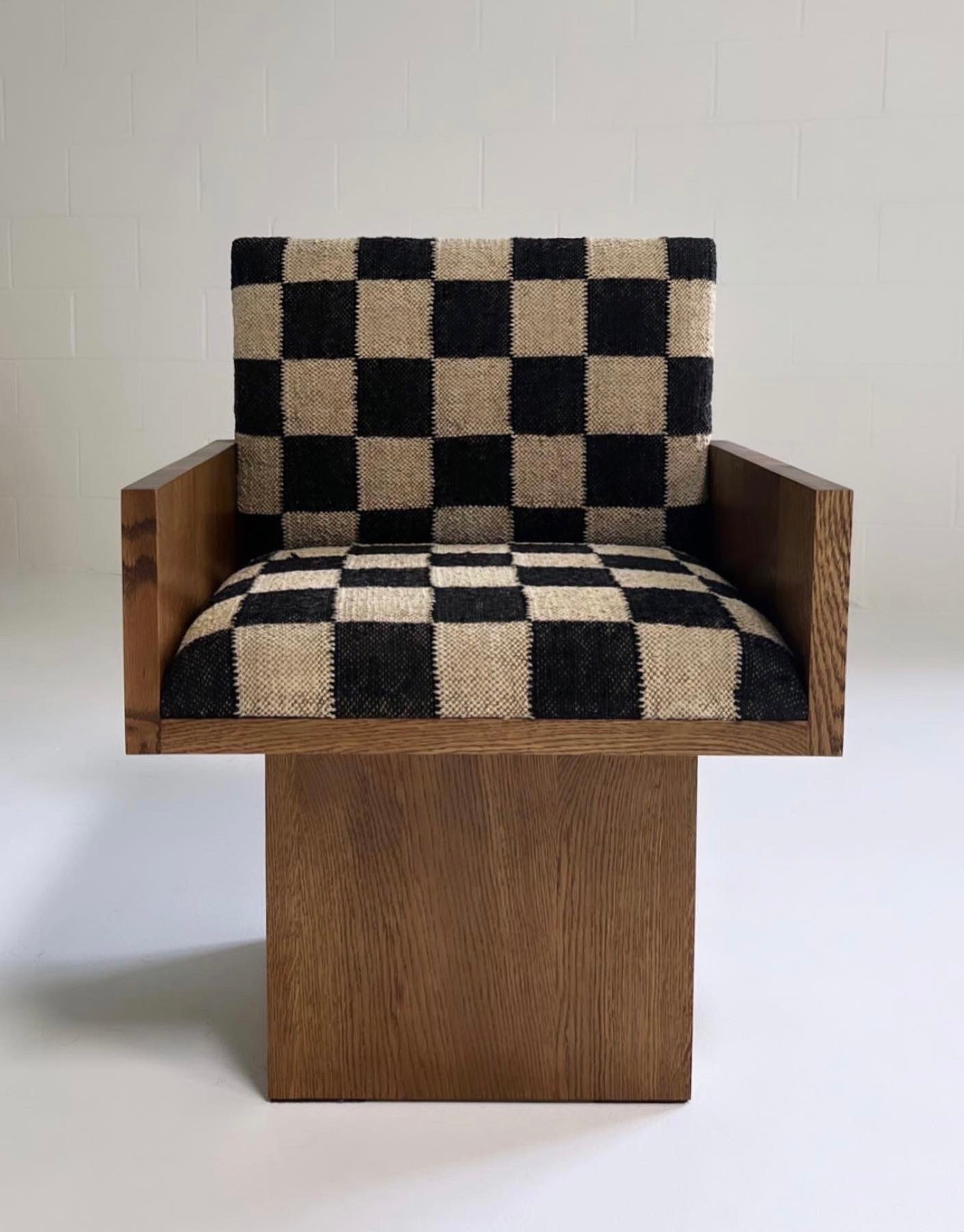 The JMF Chair FORSYTH