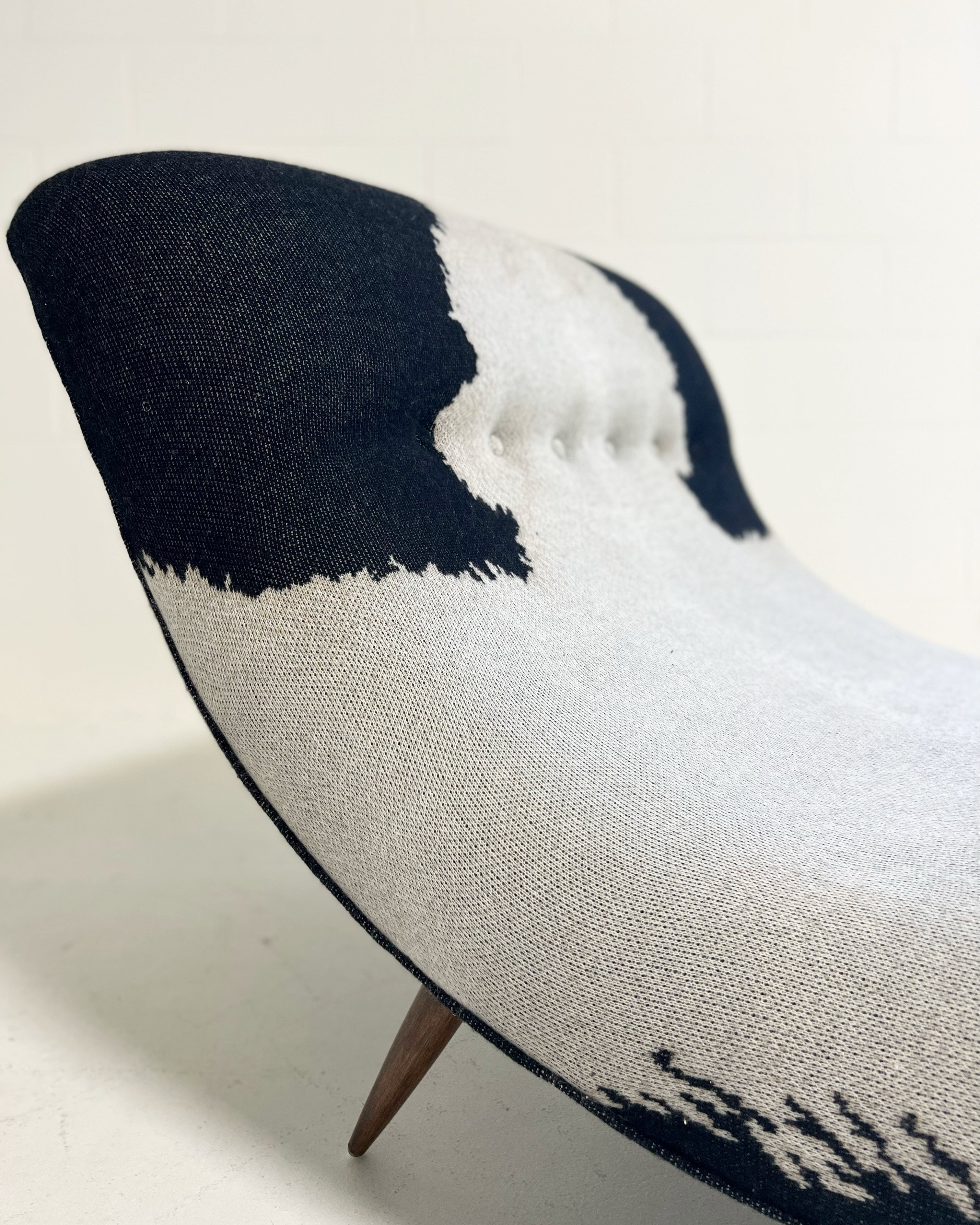 Wave Chaise Lounge in Cashmere and Leather