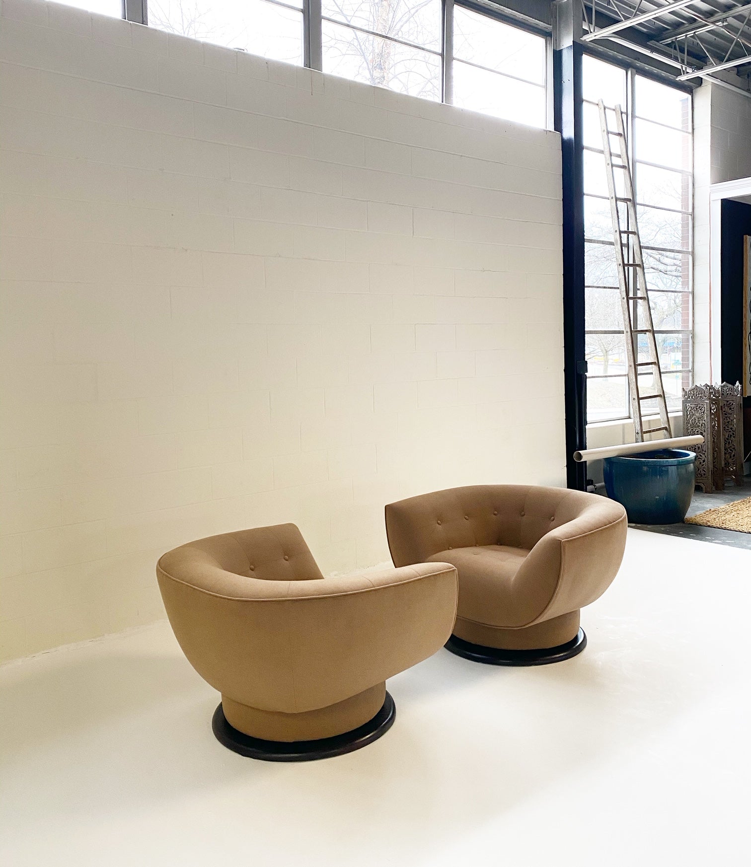Swivel Lounge Chairs in Loro Piana Cashmere, pair - FORSYTH
