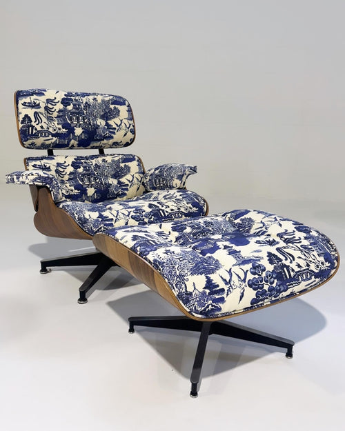 670 Lounge Chair & 671 Ottoman in Beata Heuman Willow Linen Cotton