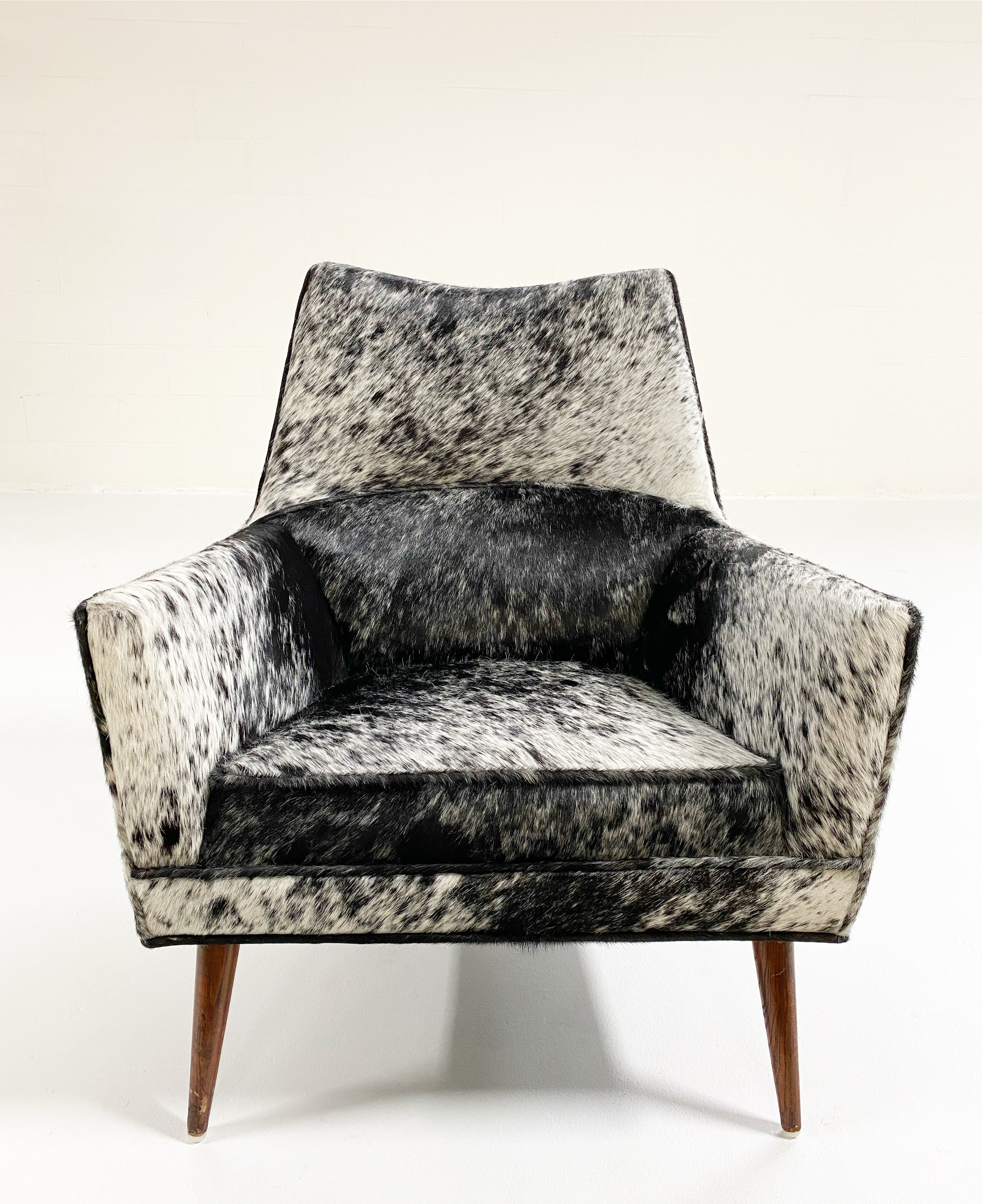 Model 3042 "Squirm" Lounge Chair in Brazilian Cowhide