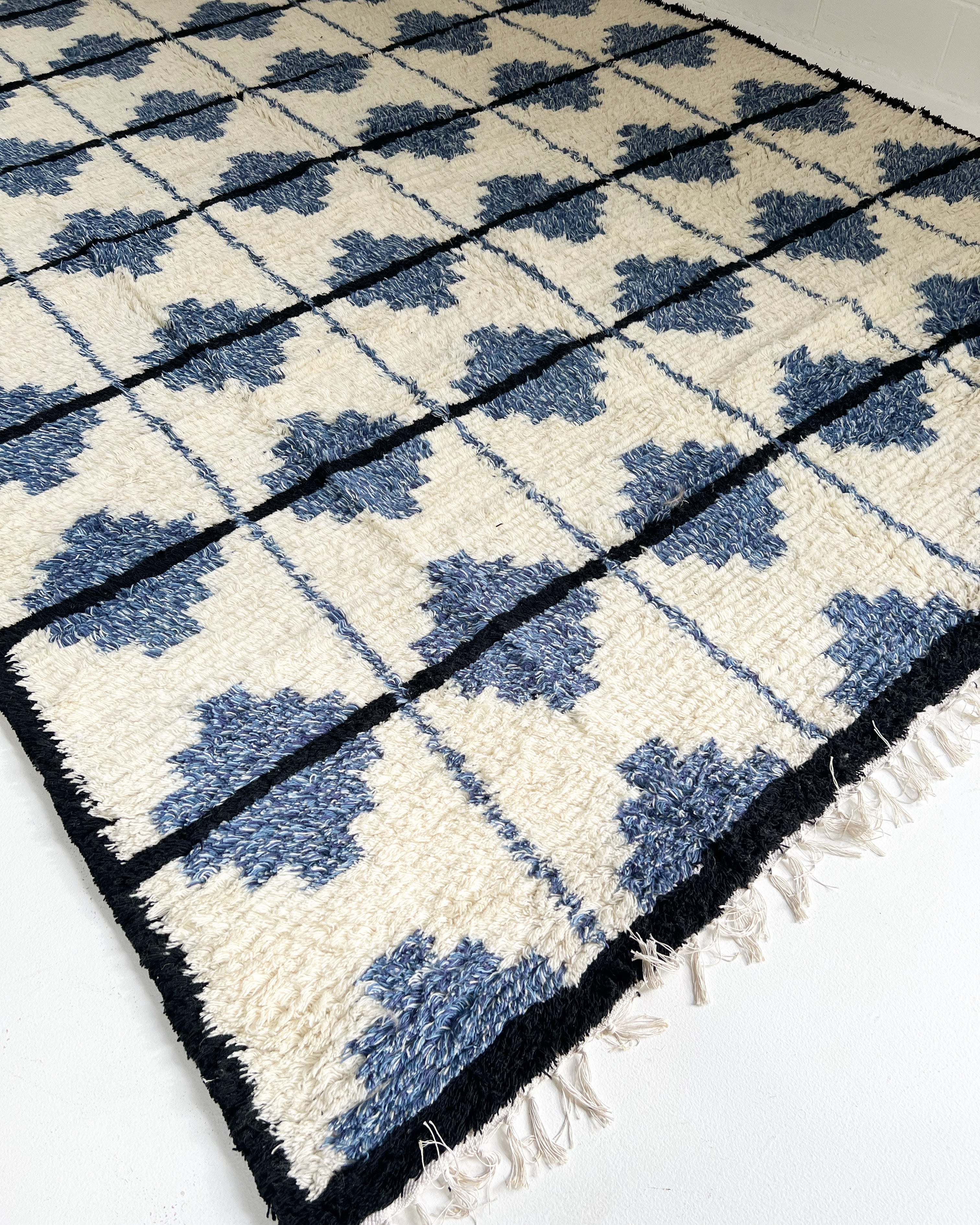The Shaggy Tile Rug - Blue and Cream