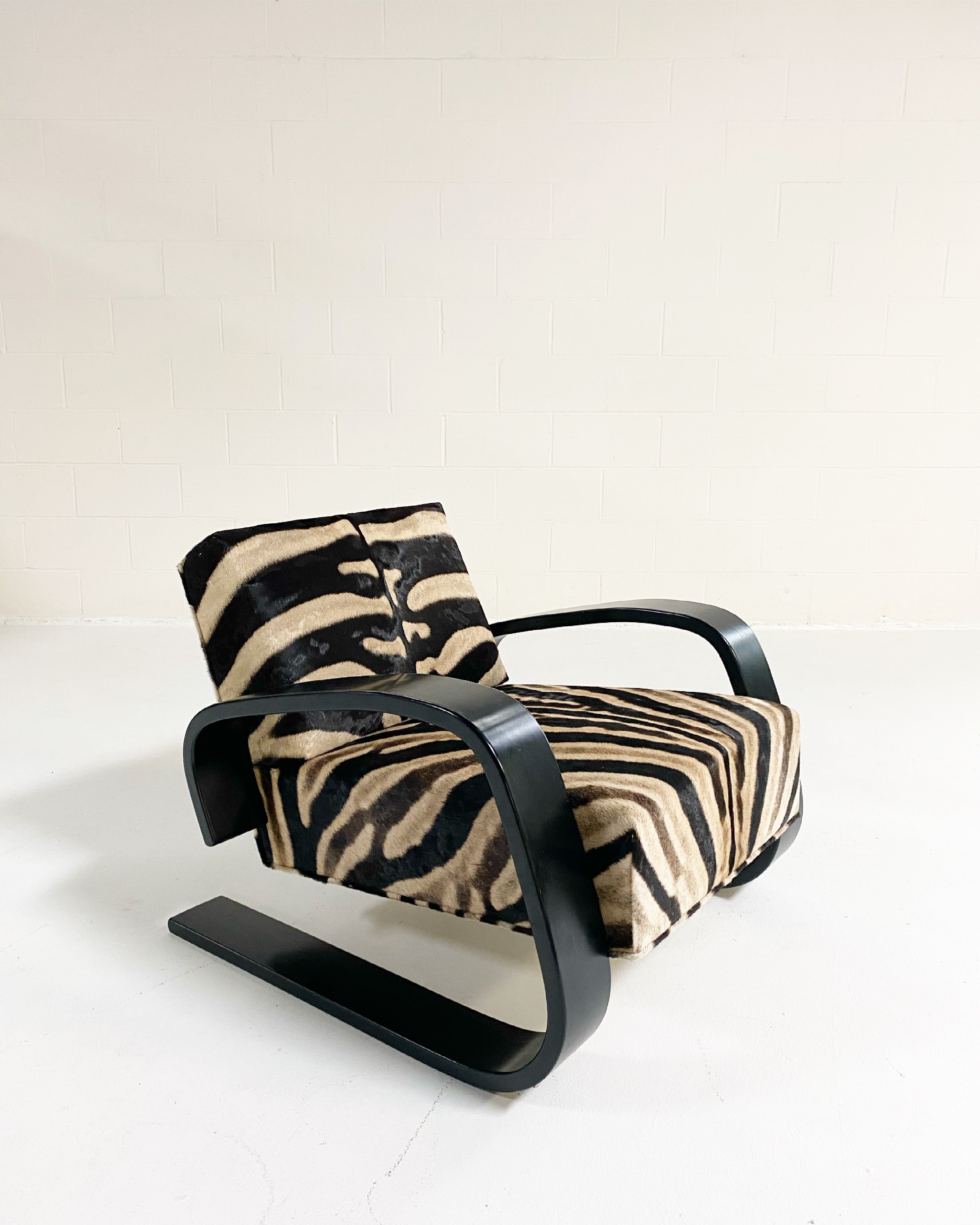 Model 400 "Tank" Lounge Chair in Zebra