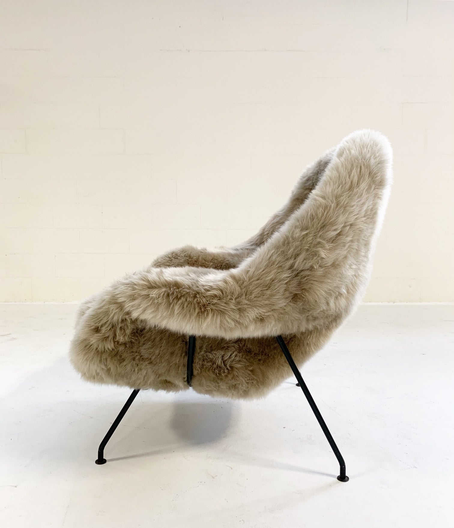 Womb Chair in New Zealand Sheepskin - FORSYTH