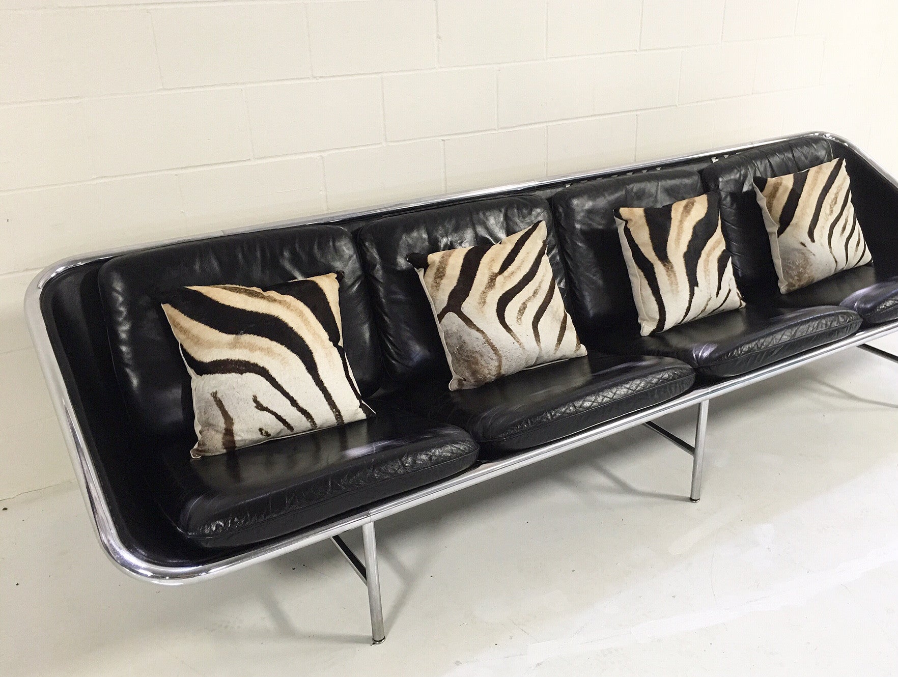 Model 6833 Sling Sofa with Zebra Pillows – FORSYTH