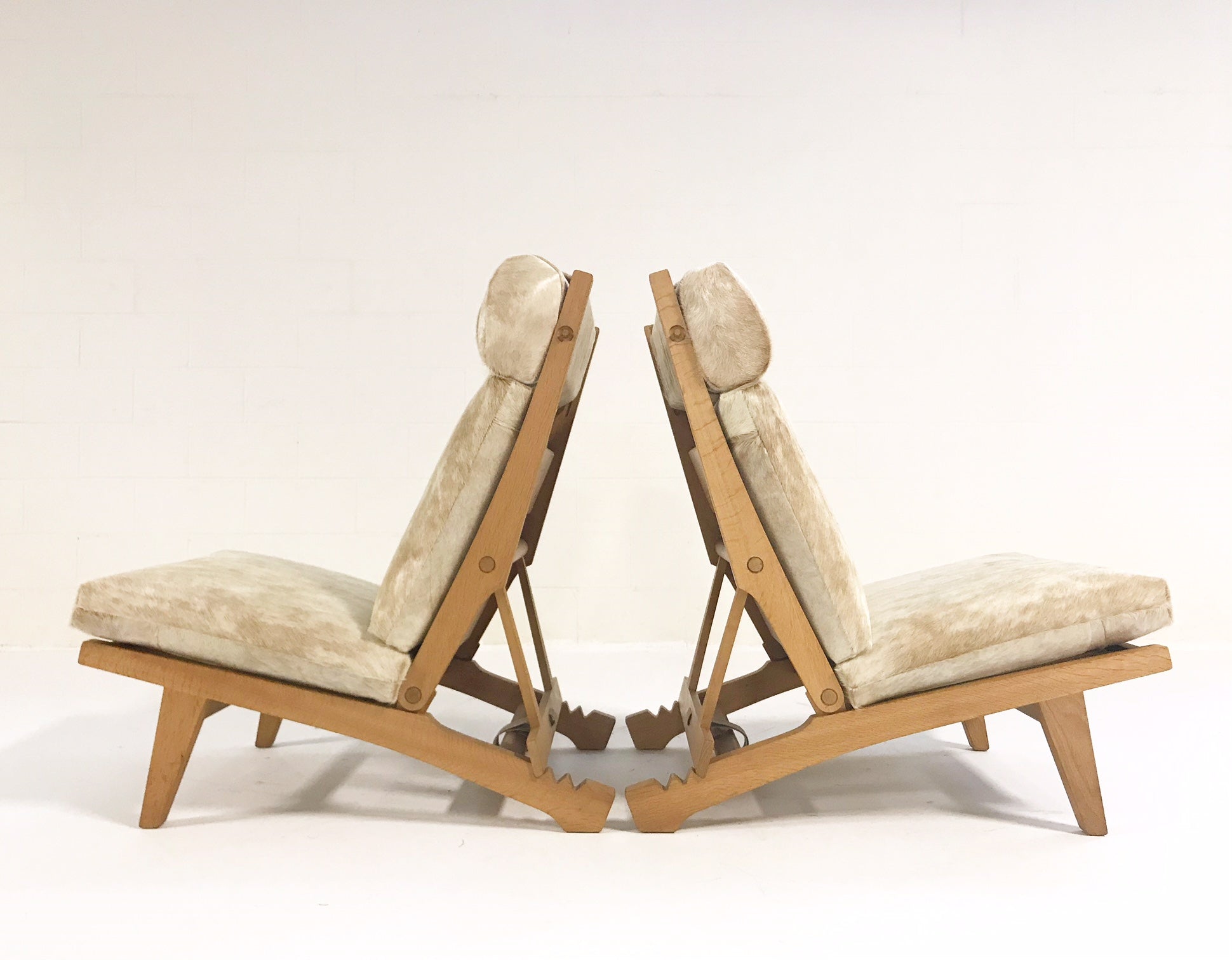 AP71 Lounge Chairs Restored in Brazilian Cowhide, pair - FORSYTH