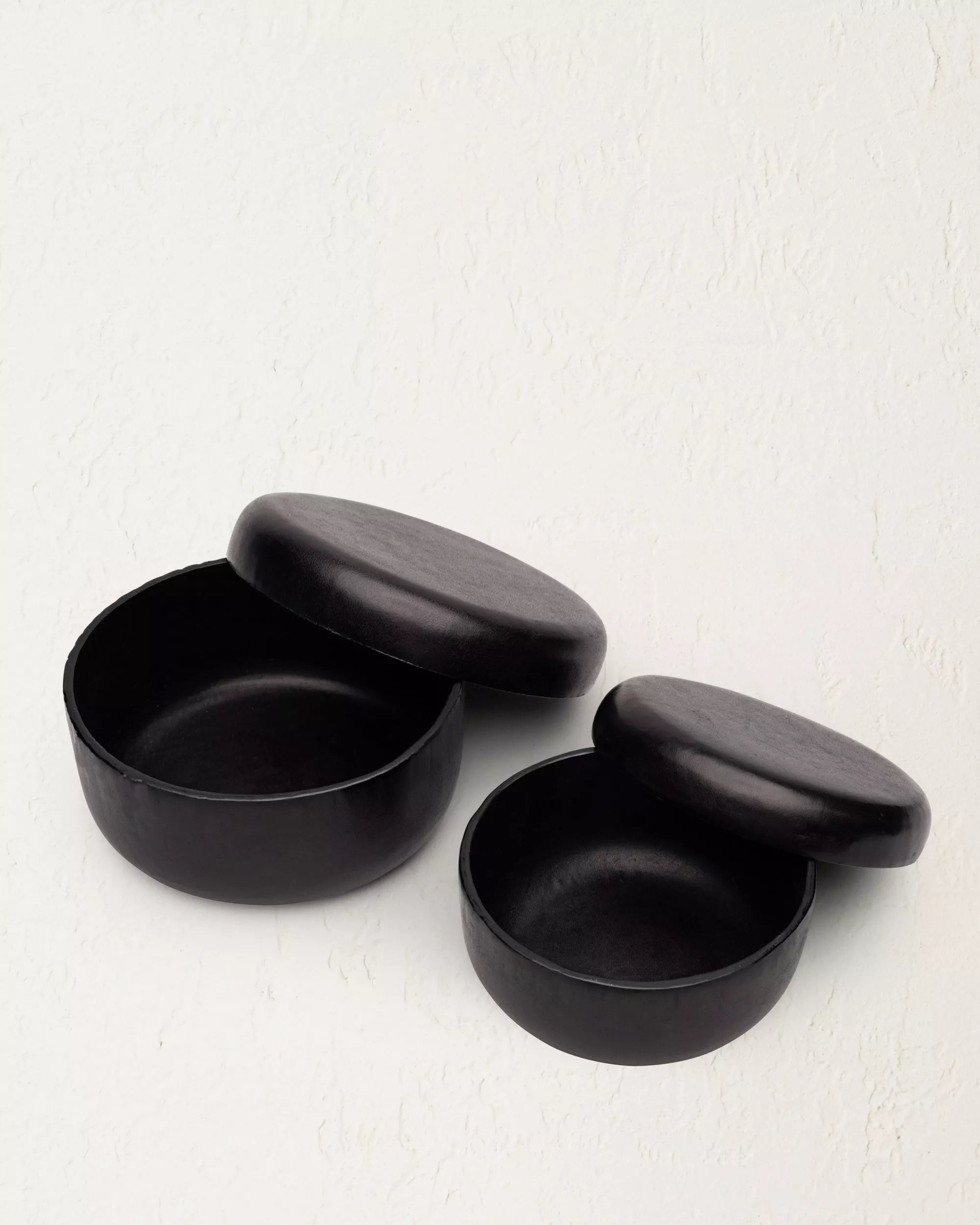 The Box Set in Molded Leather - Black