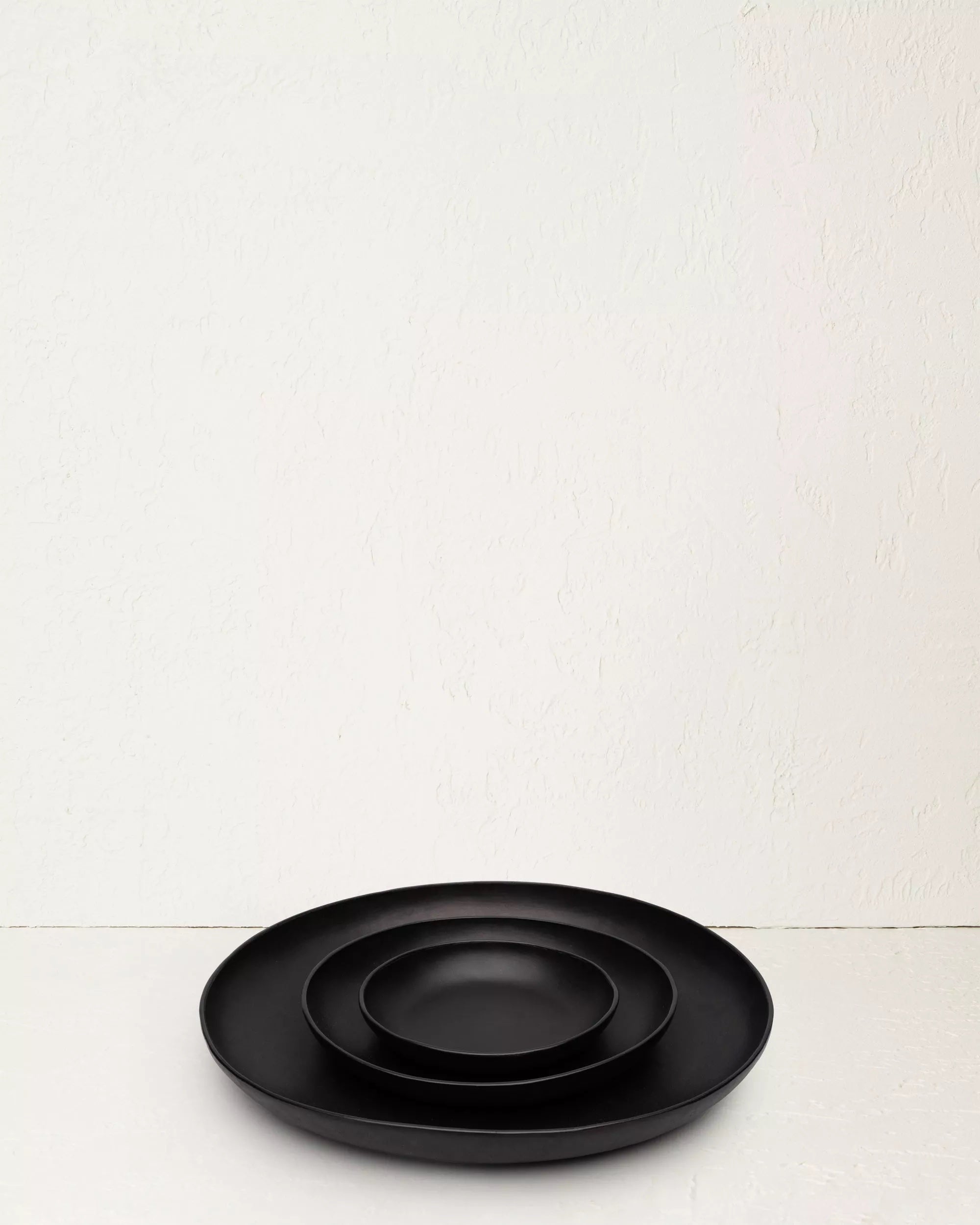 The Tray Set in Molded Leather - Black