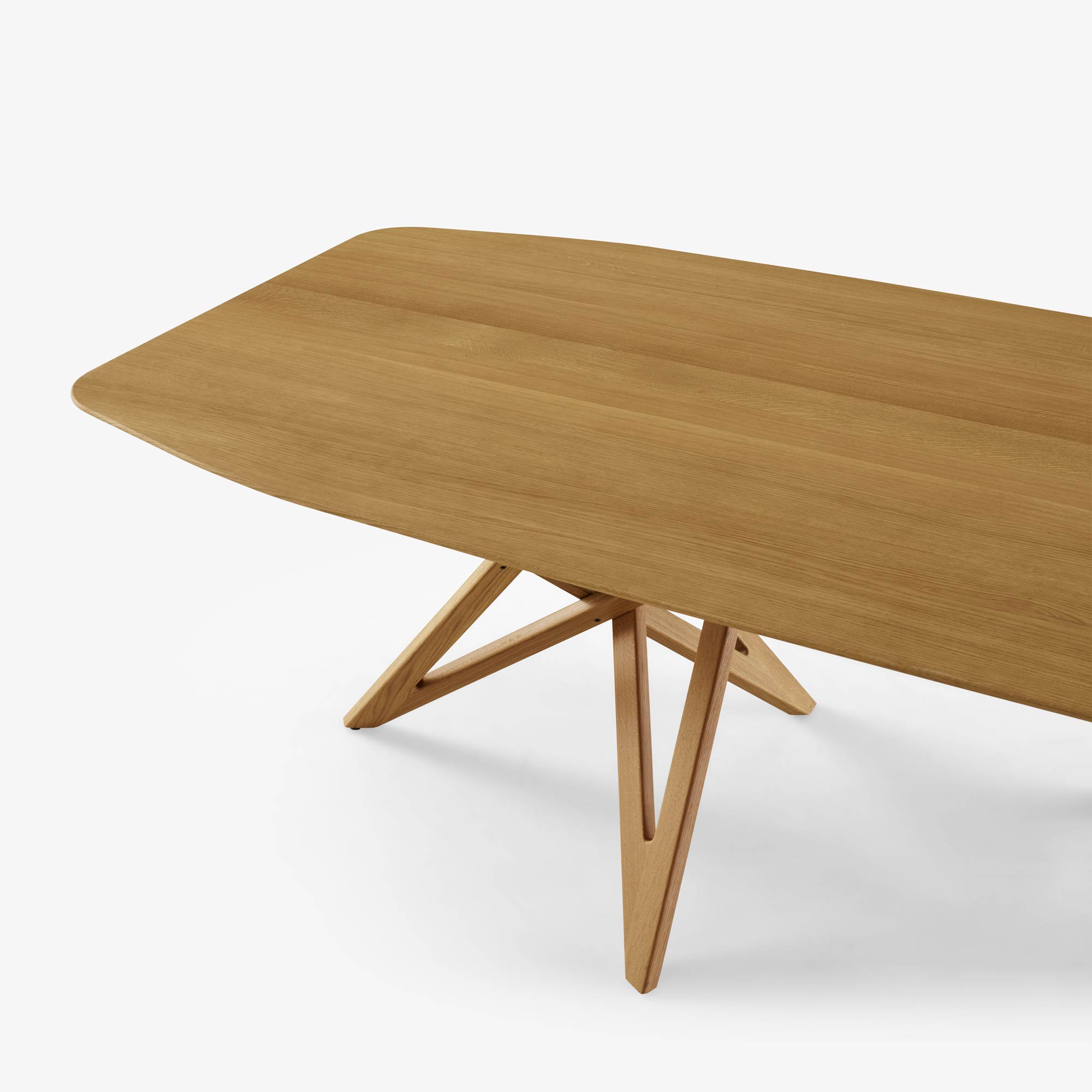 Ennéa Dining table in Natural Oak