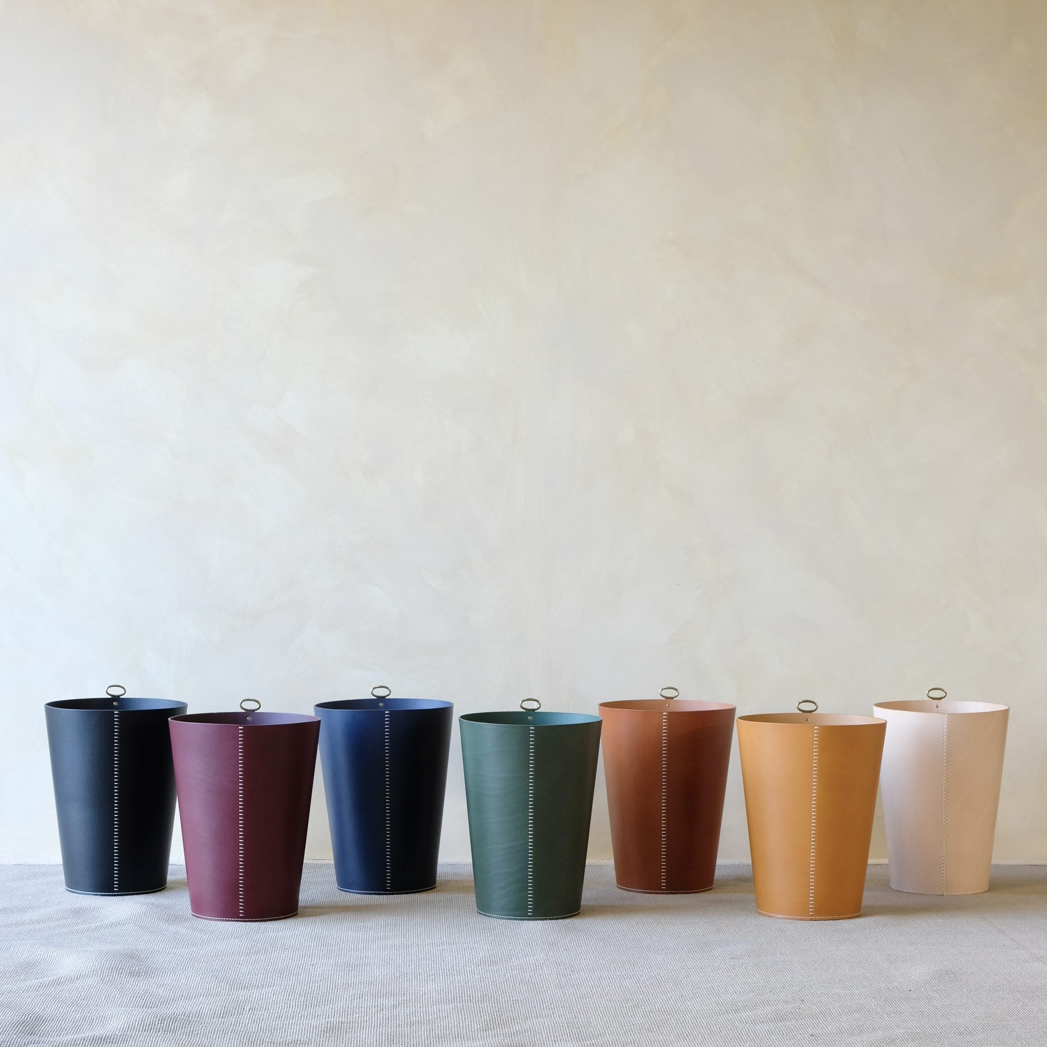 Eyelet Bin