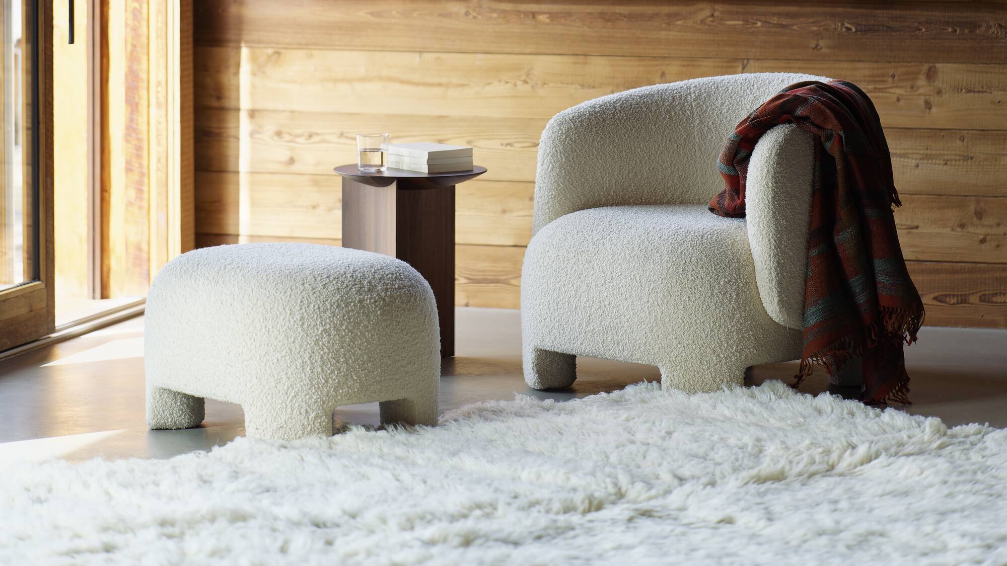 Taru Armchair