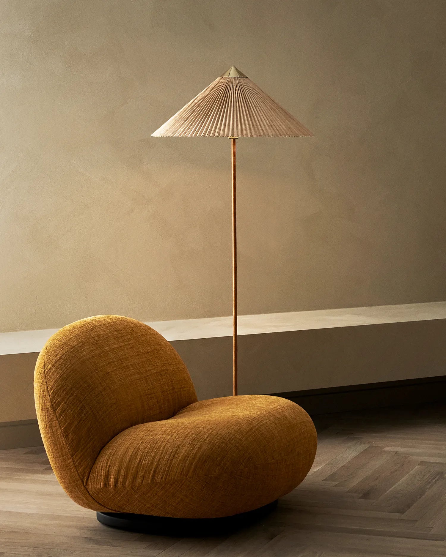 9602 Floor Lamp - Bamboo