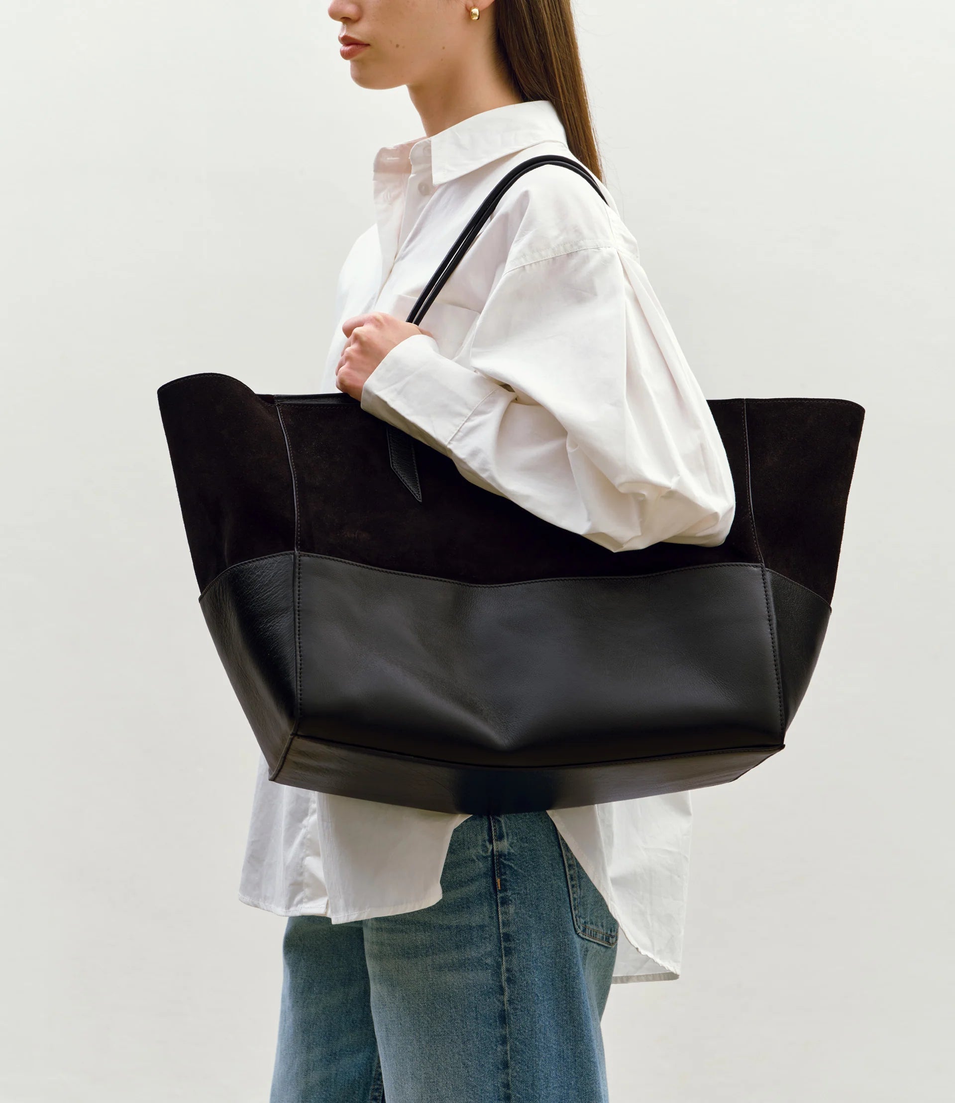 Incognito 42 Bag, Elvis with Suede Black