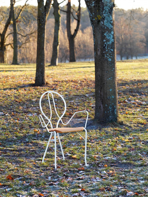 Pia Armchair