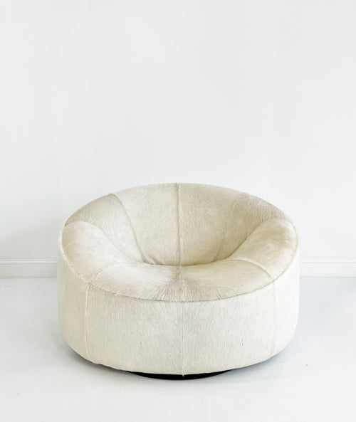 Pumpkin Armchair in Brazilian Cowhide