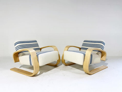 Model 400 "Tank" Lounge Chairs in Swans Island Company Blankets, Pair