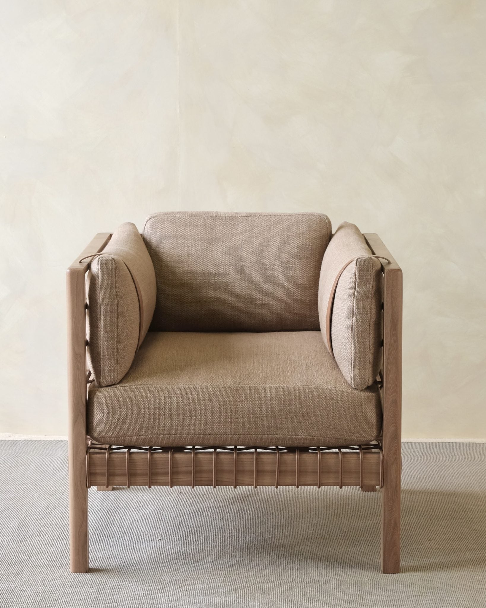 Cadre Club Chair
