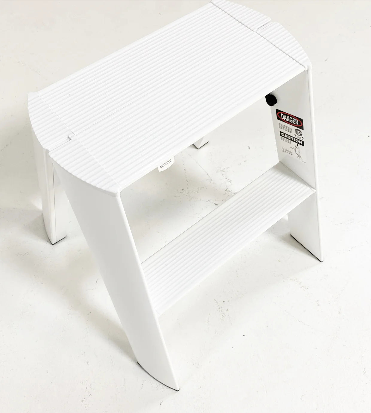 Lucano Wide 2-Step Ladder, White