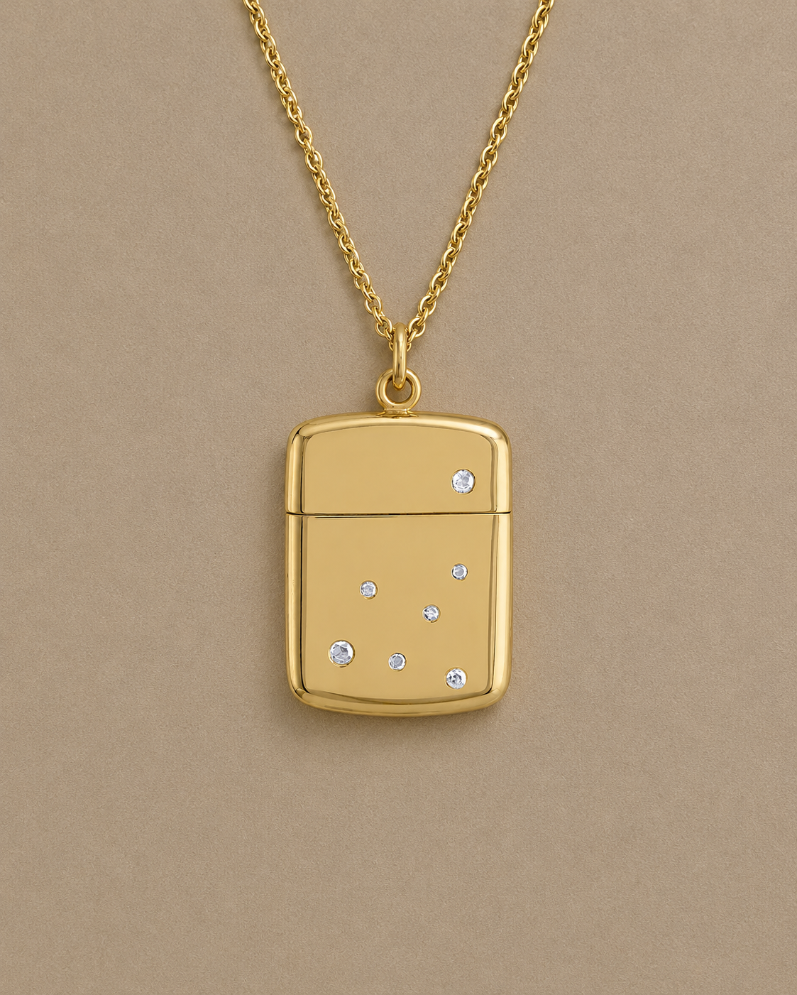 The JJ Memento Pendant with Seven Diamonds