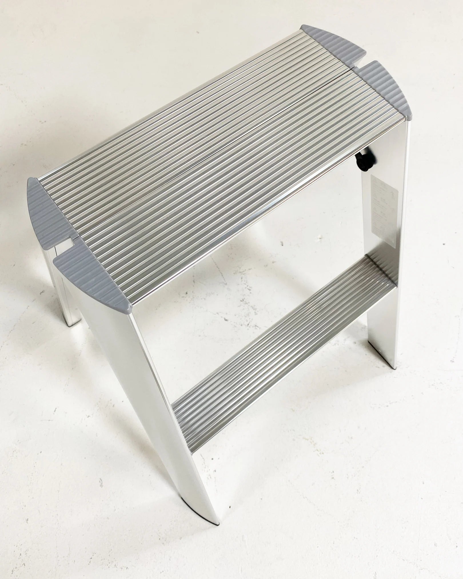 Lucano 2-Step Ladder, Silver