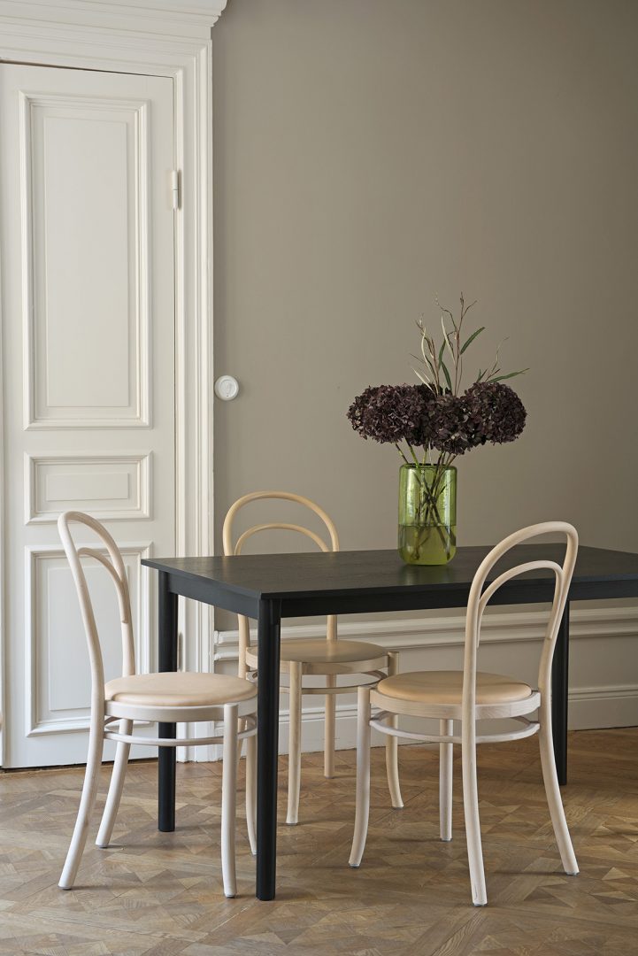 Tak Table