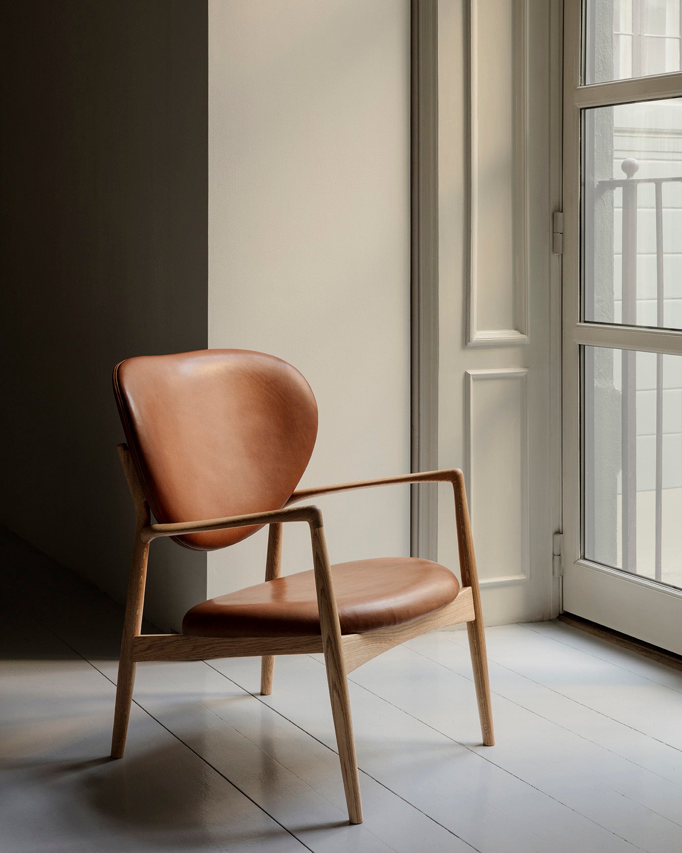 Medallion Chair | Cognac