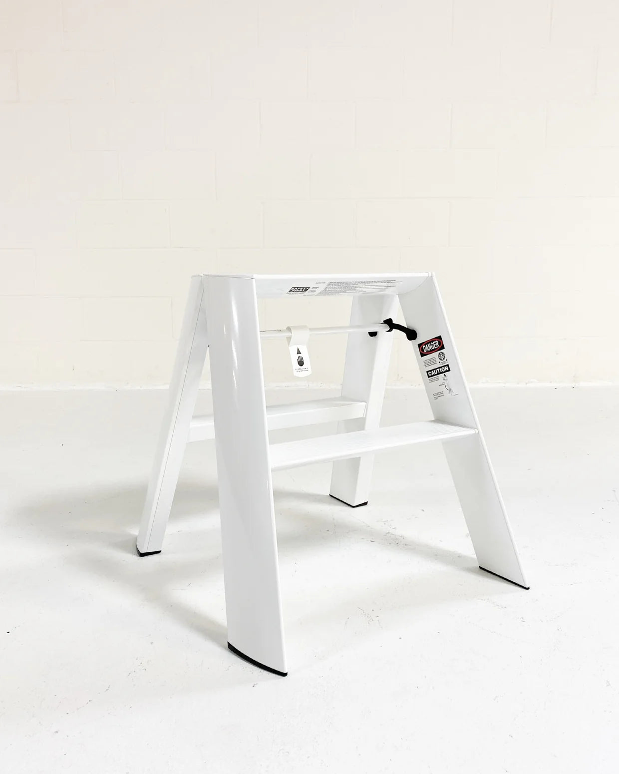 Lucano Wide 2-Step Ladder, White