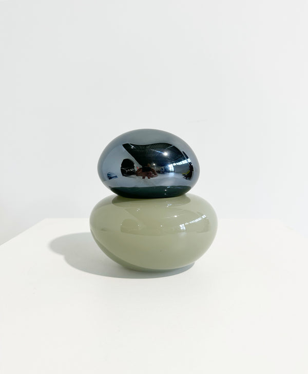 Bonbonniere Vase - Liquorice Glaze & Champagne