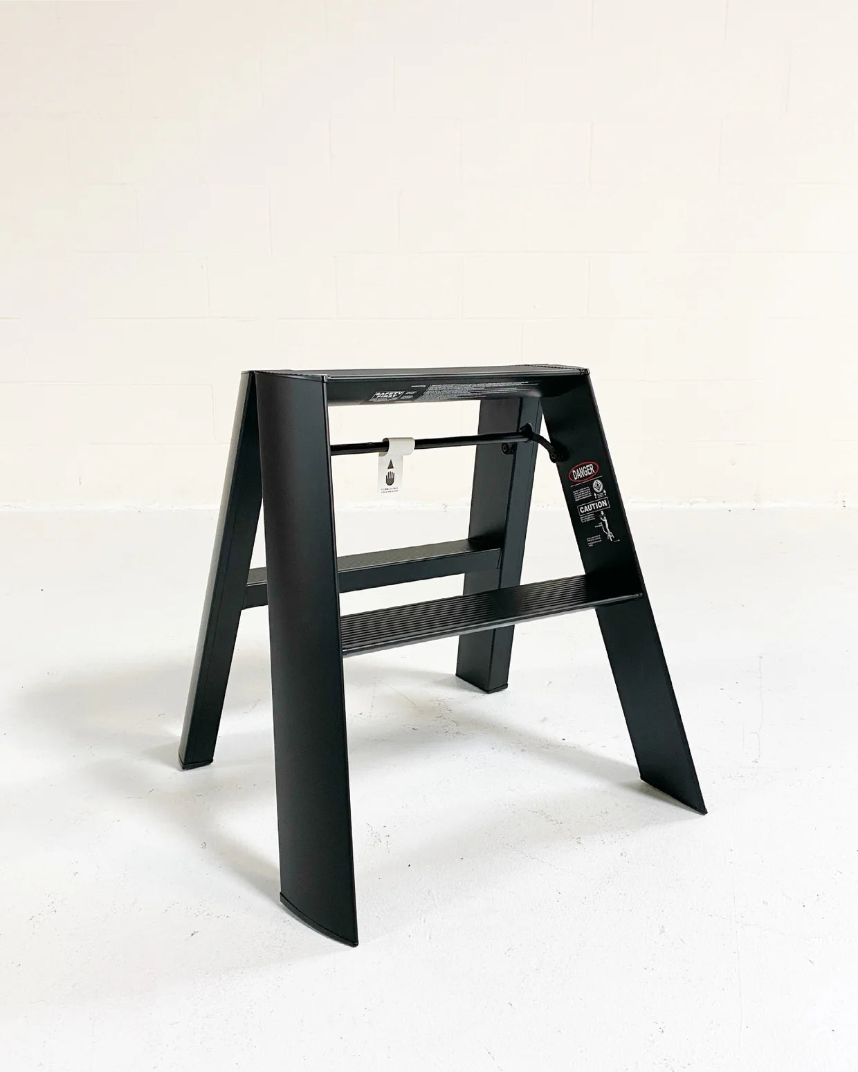 Lucano Wide 2-Step Ladder, Black