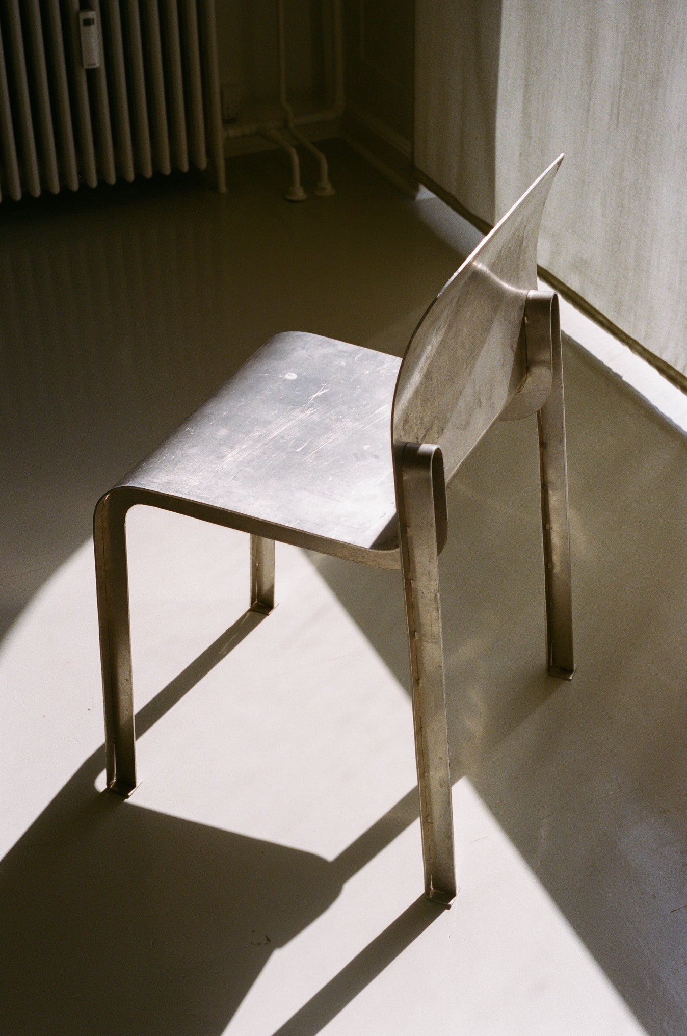 Rivet Chair | Aluminum