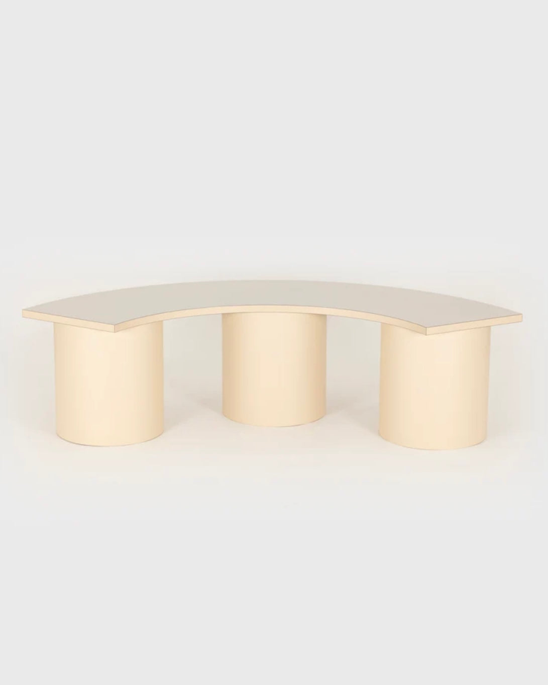 Slon Bench, Round
