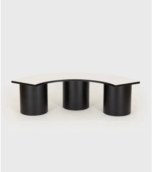 Slon Bench, Round