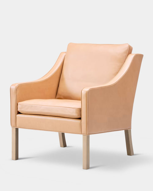 Mogensen 2207 Club Chair | Natural Leather and Soaped Oak
