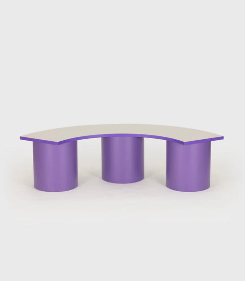 Slon Bench, Round