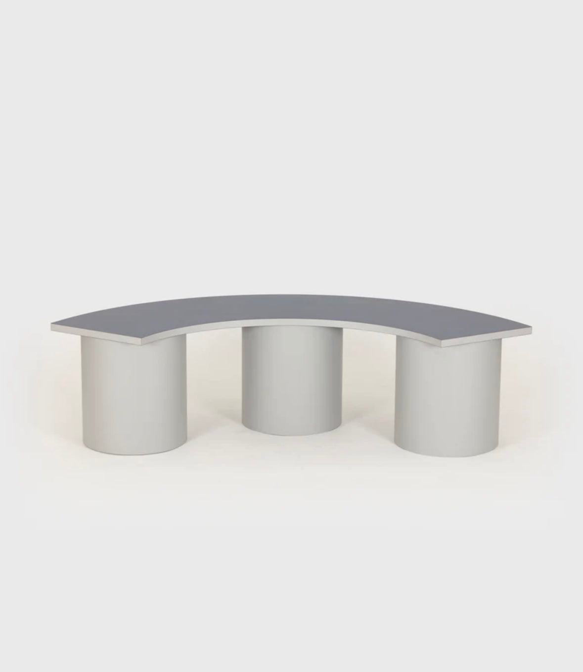 Slon Bench, Round