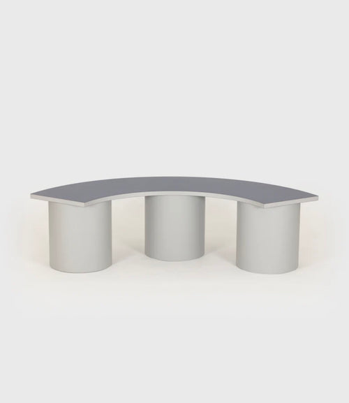 Slon Bench, Round