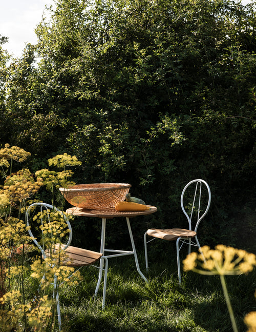 Pia Table