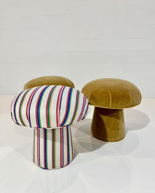 The Forsyth Mushroom Pouf in Chiarastella Cattana in Raso 121 Riga Gea