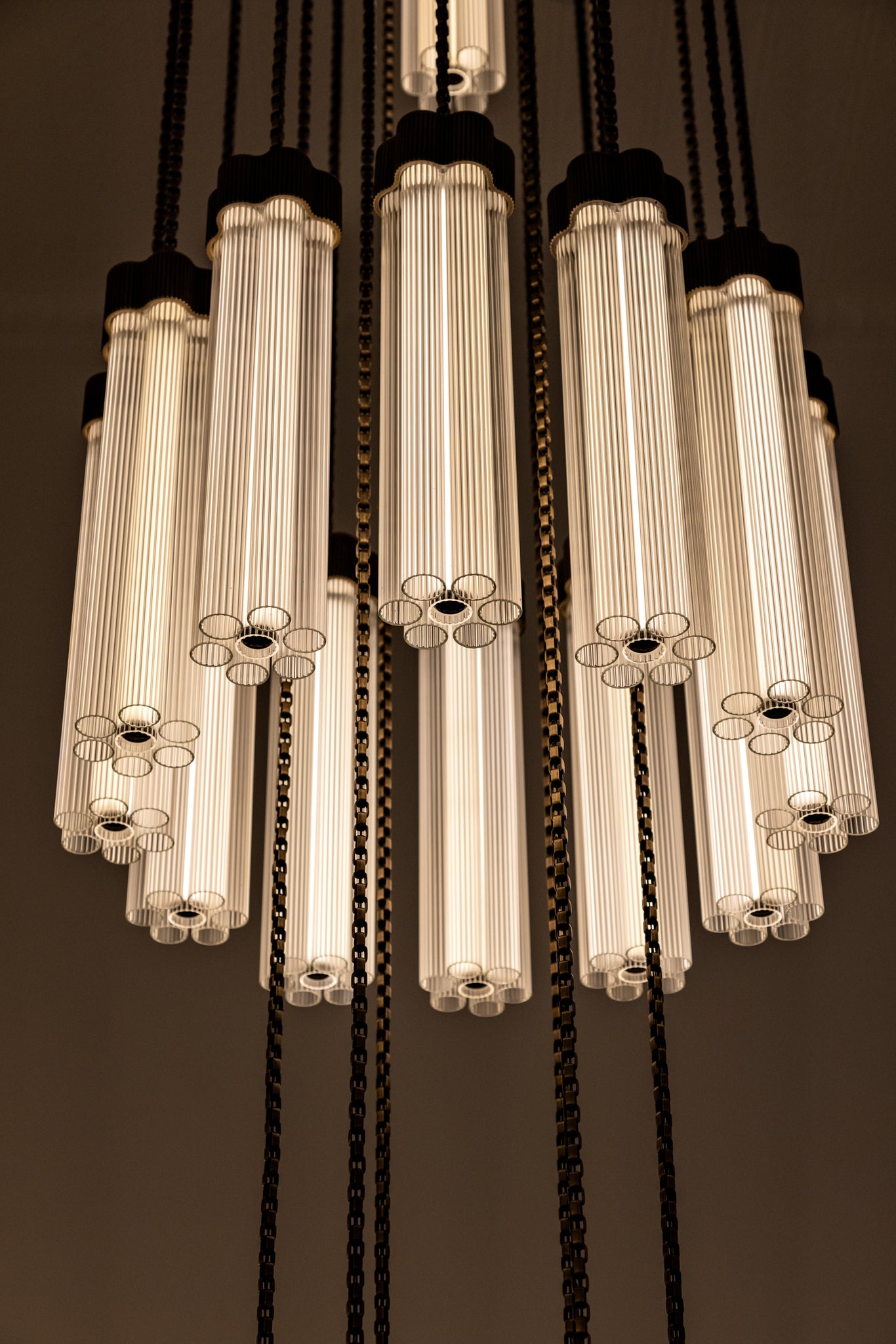 Delphi 19 Chandelier
