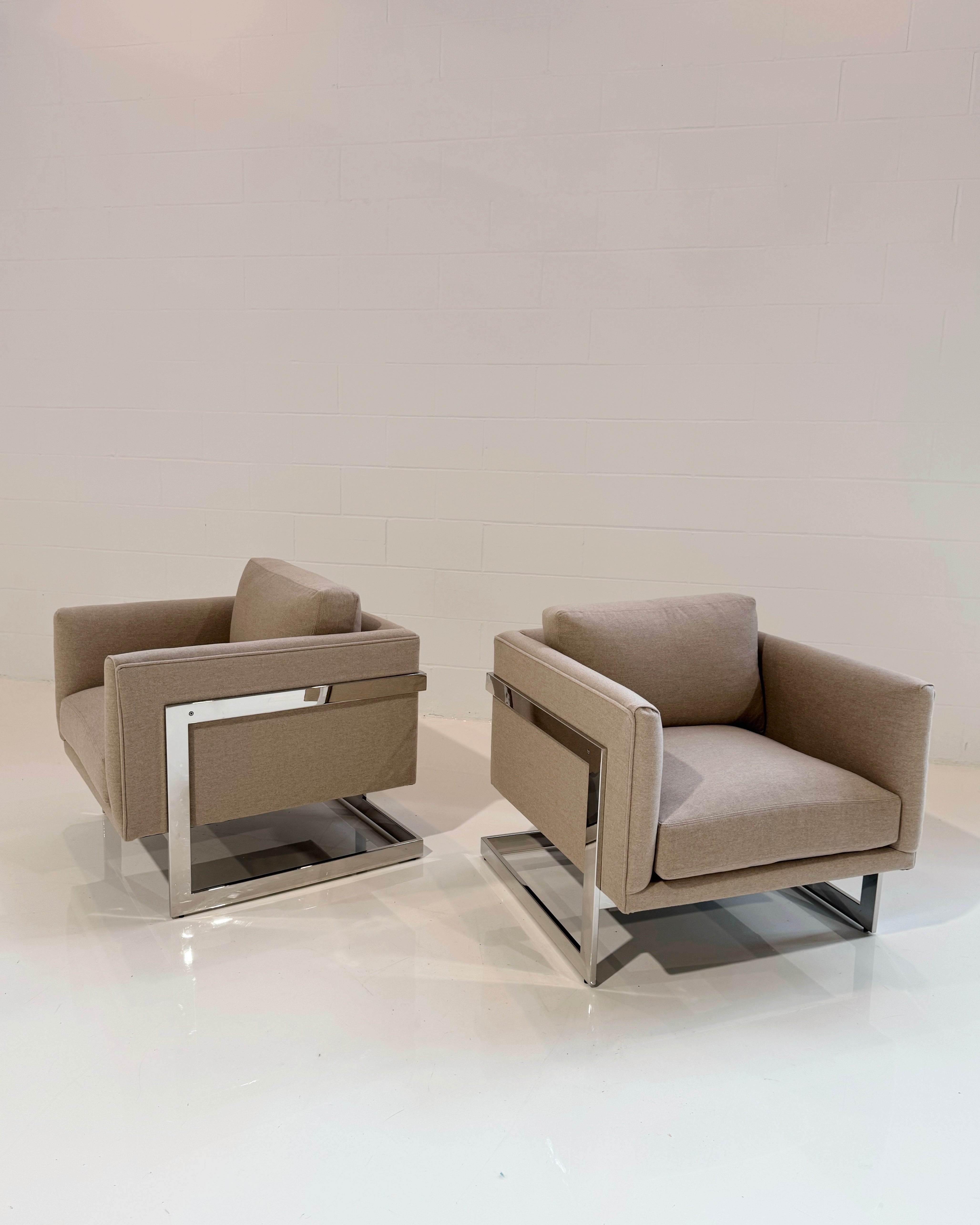 Design Classic 989 Chairs in Loro Piana Cashmere Wool, Pair